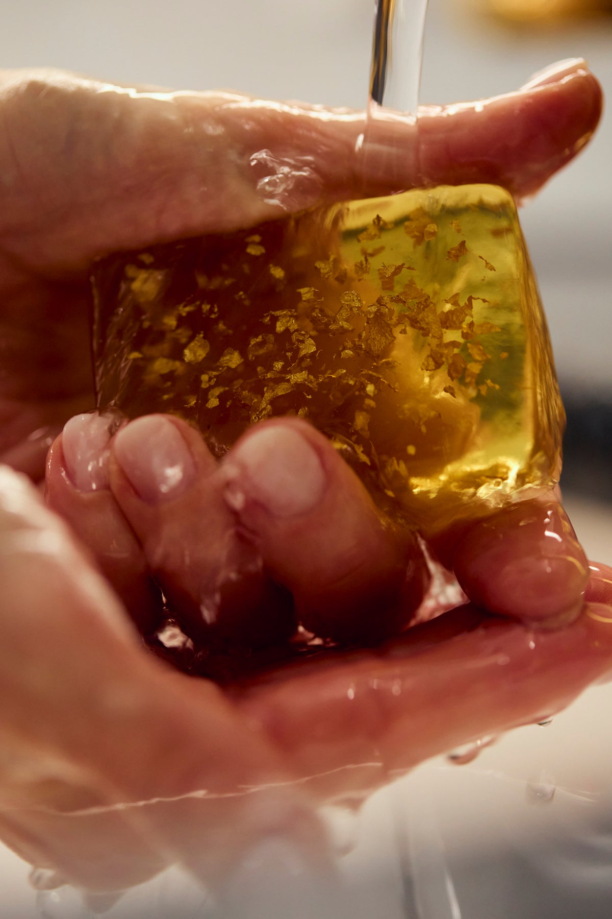 MAGIC TOUCH 24K SOAP