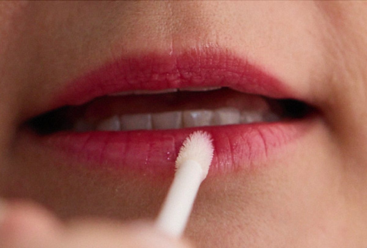 MAGIC TOUCH LIP GLOSS